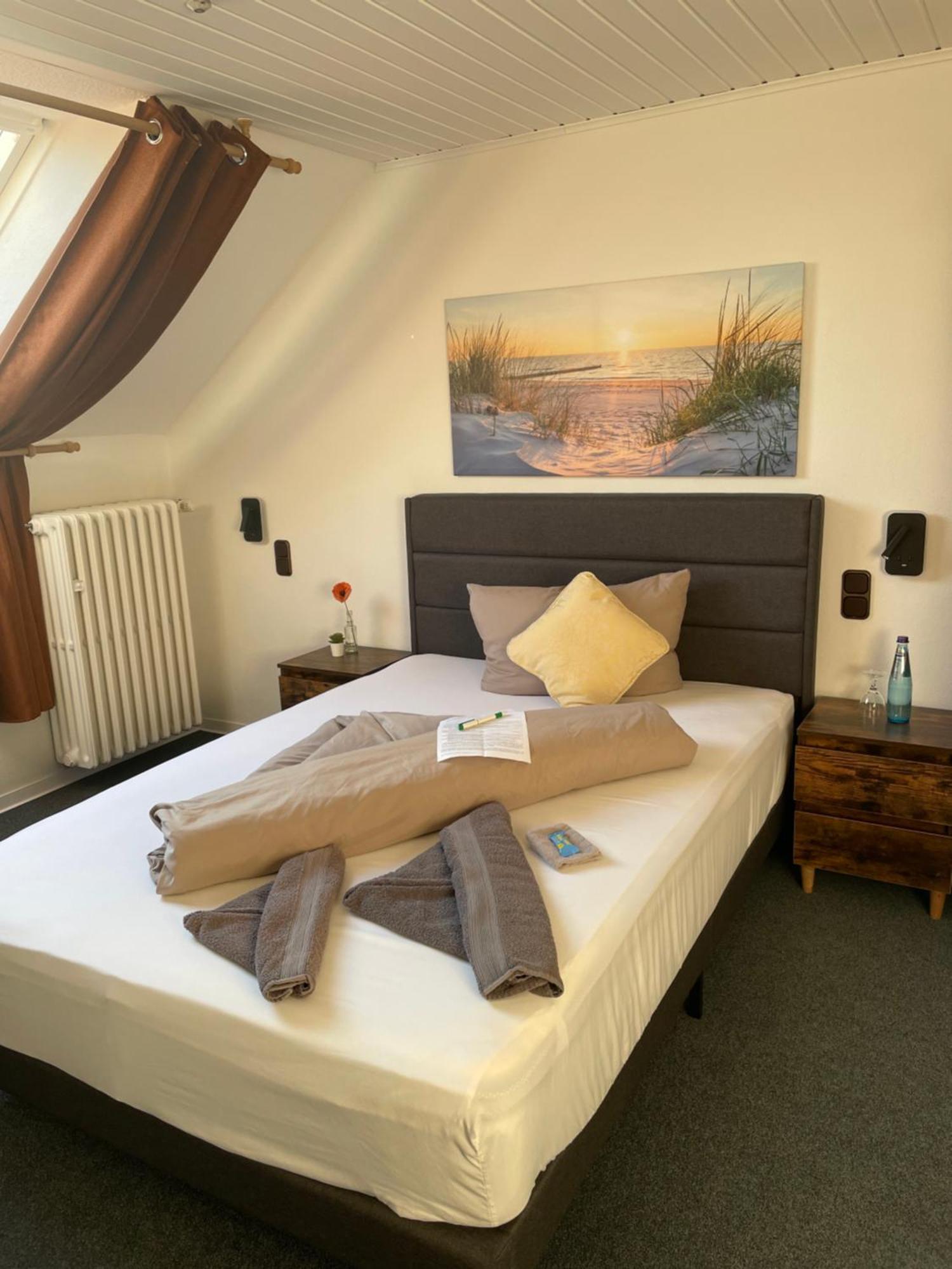 Bistro-Zur-Quelle Hotell Minden  Eksteriør bilde