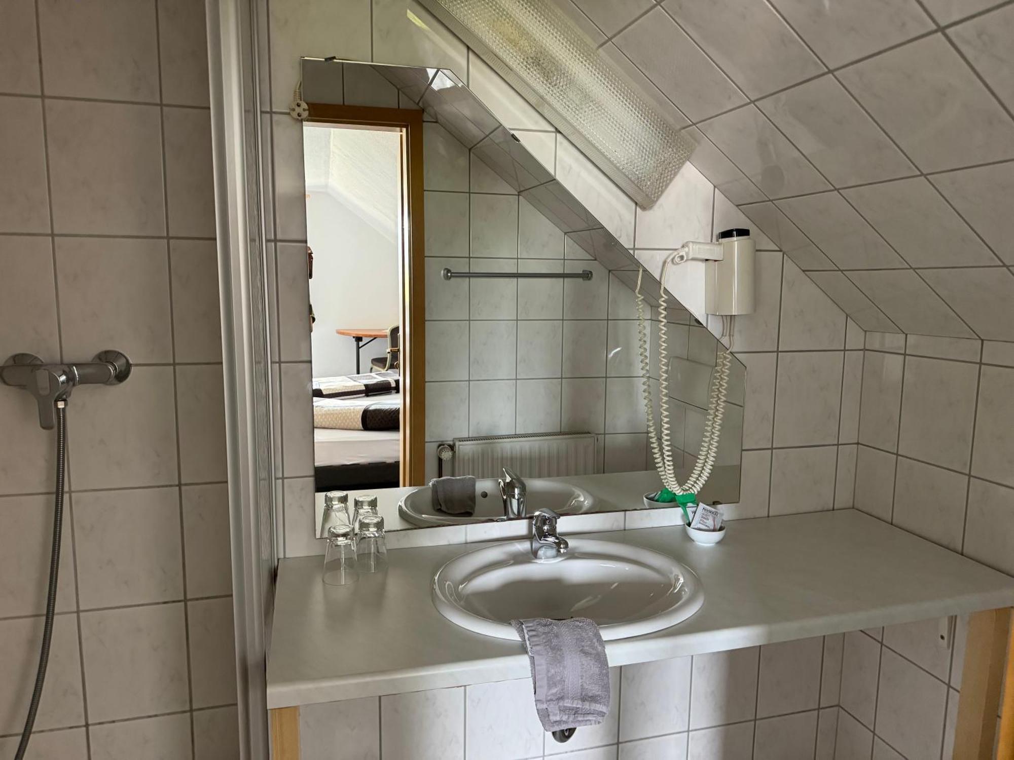 Bistro-Zur-Quelle Hotell Minden  Eksteriør bilde