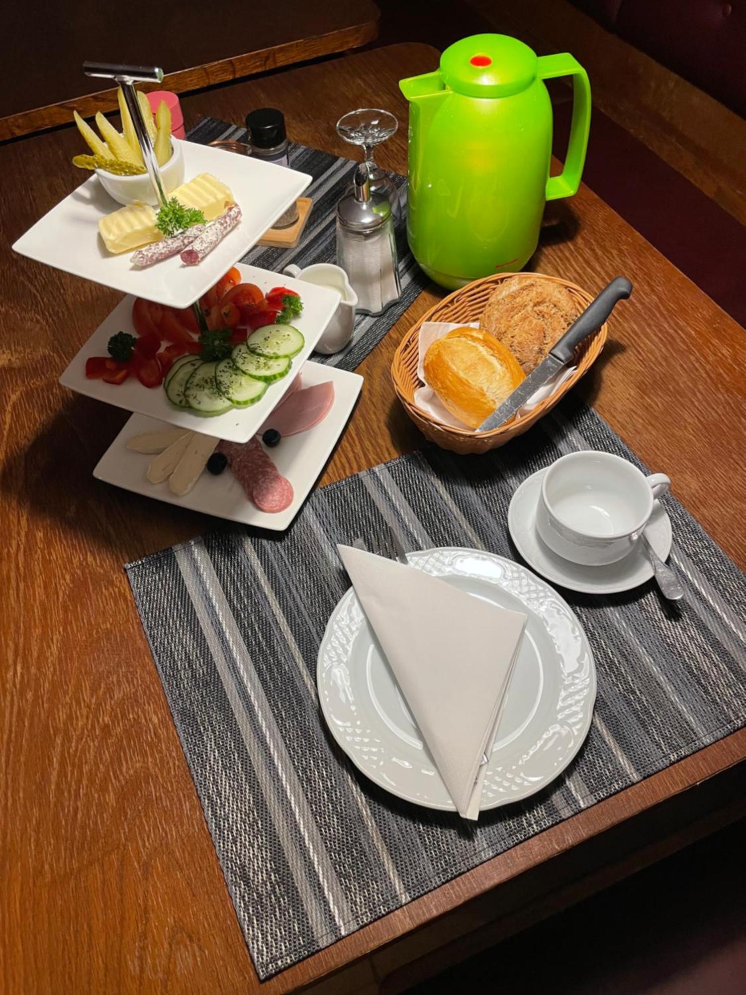Bistro-Zur-Quelle Hotell Minden  Eksteriør bilde